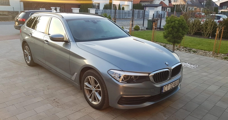 BMW Seria 5 cena 92900 przebieg: 198000, rok produkcji 2018 z Toruń małe 211